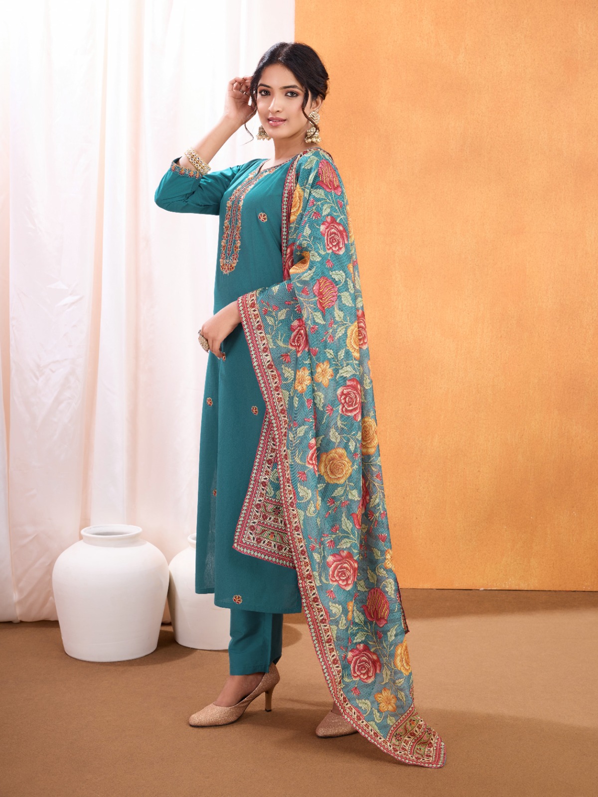 Fabric Silk blend Kota dupatta