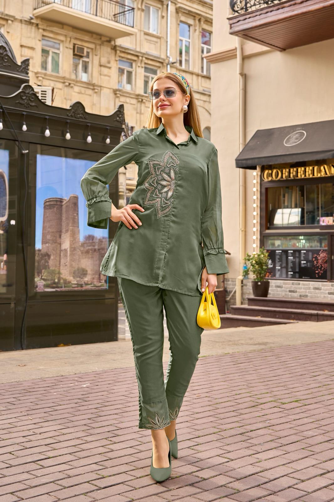 FABRIC-ORGANZA WATERFALL WITH COTTON INNER WITH HEAVY KHATLI WORK