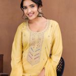 Fabric Silk blend silver chiffon dupatta