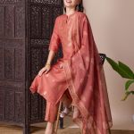 A blend of Silk and Organza Dupatta